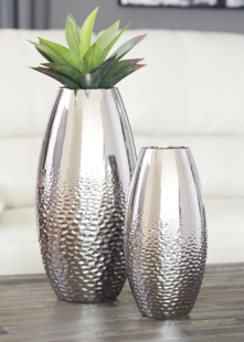 Dinesh Vase  (Set of 2)